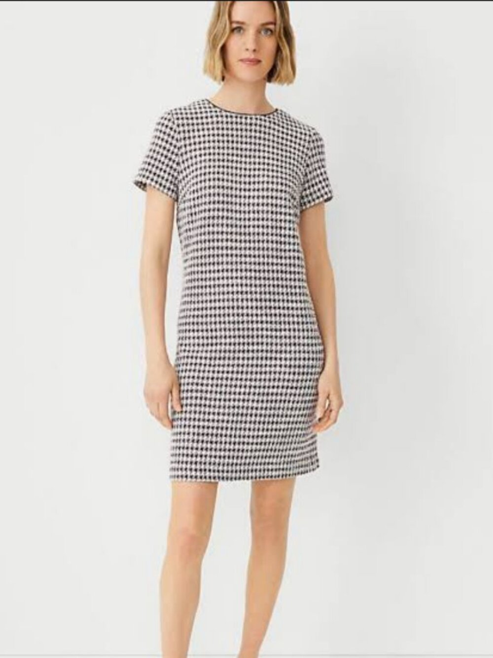 ANN TAYLOR Houndstooth Shift Dress Size: Petite Extra Small Color: Plum Rose S